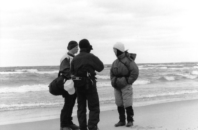 sbkbw02-b,r,c_talking_on_the_beach